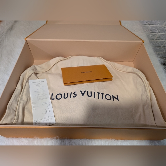 Louis Vuitton Handbags - AUTHENTIC Louis Vuitton Dust Hanging Zip Garment Bag & Magnetic Box Luxury Set